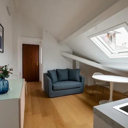 Апартаменты Via Crespi Attic - Cosy Flat Near & Nolo *